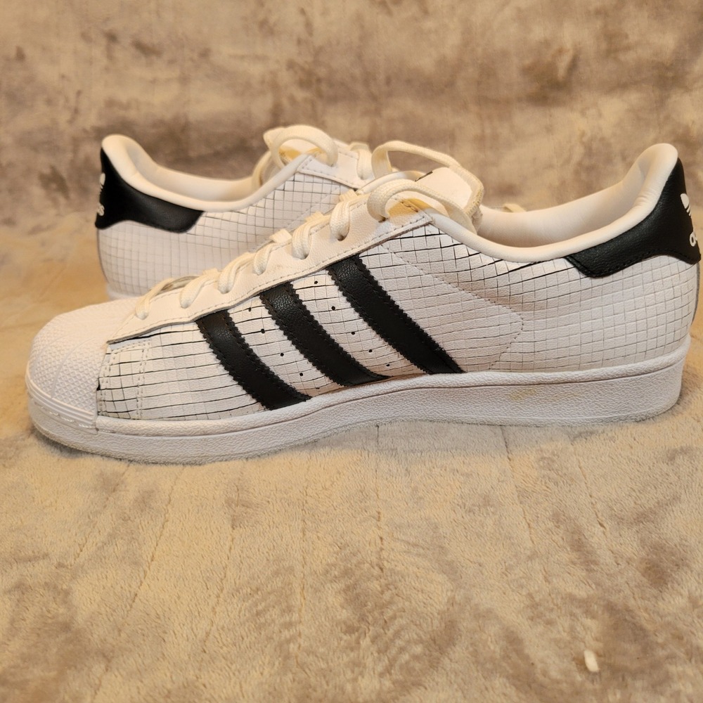 Adidas Superstar Sneakers Mens 9 White Black Crackle Leather Shell Toe AQ8333 - Picture 5 of 12
